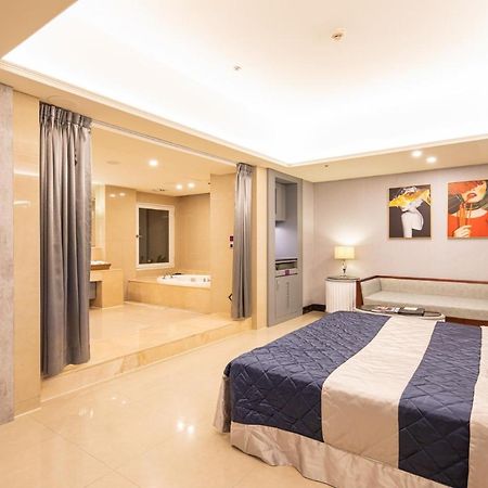 Discovery Motel - Nangang Taipei Exterior foto